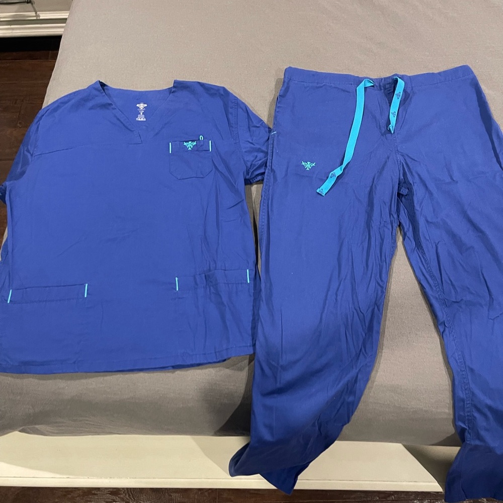 Med couture scrub set blue